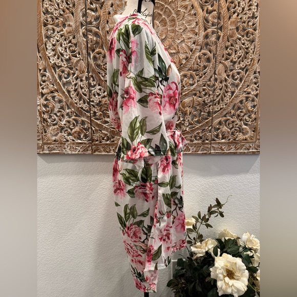 Show Me Your Mumu White & Pink Floral Kimono Shirt Sleeve Robe- One Size - Picture 6 of 13